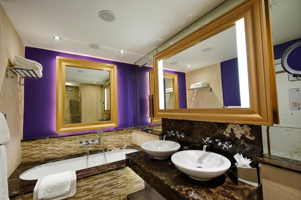 Grosvenor Pulford Hotel & Spa Eksteriør billede