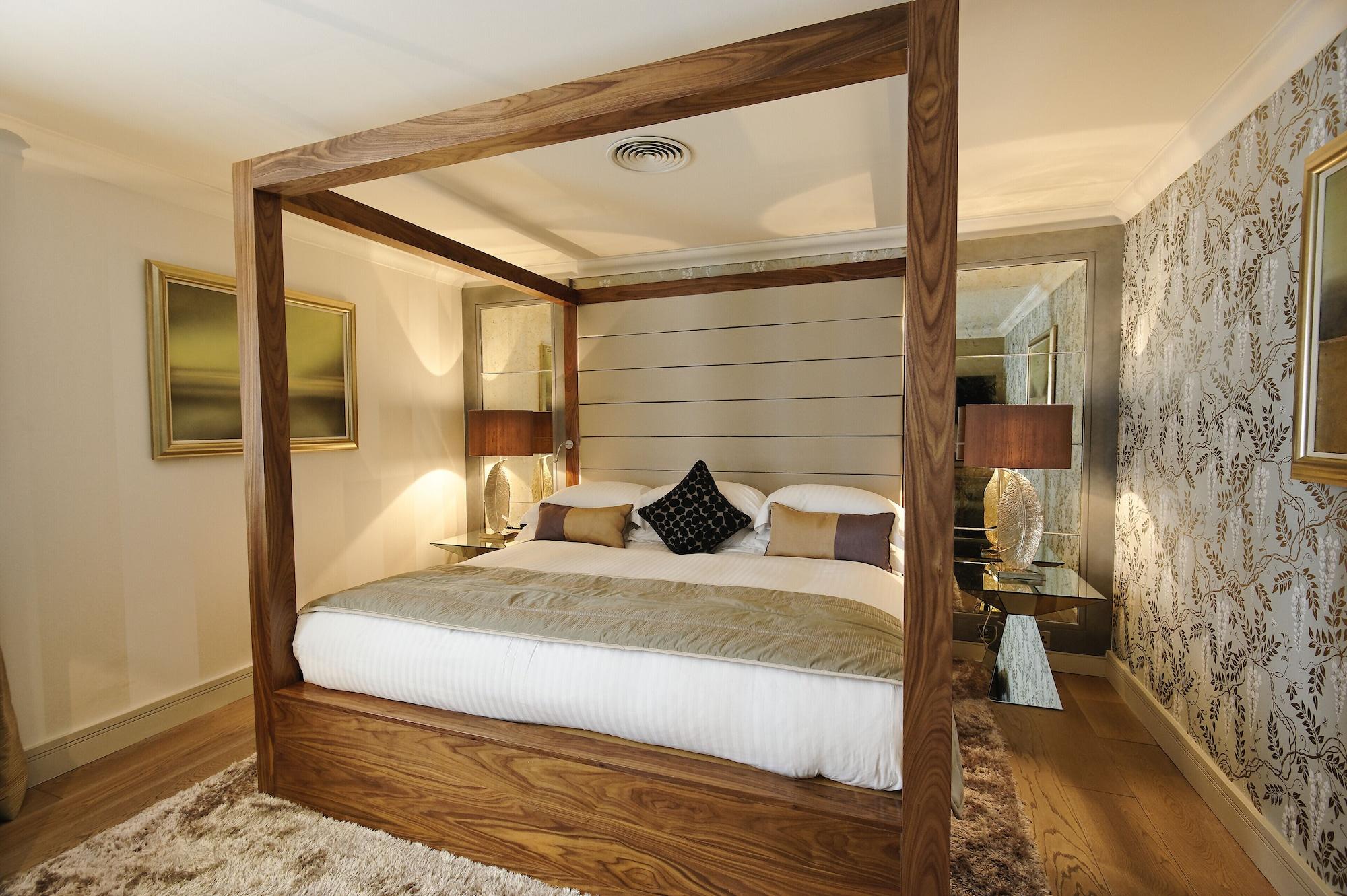 Grosvenor Pulford Hotel & Spa Eksteriør billede