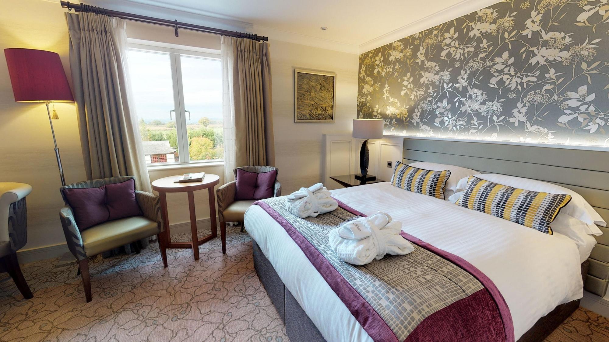 Grosvenor Pulford Hotel & Spa Eksteriør billede