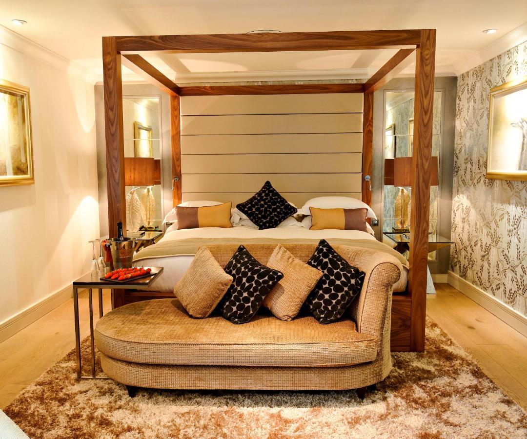 Grosvenor Pulford Hotel & Spa Eksteriør billede
