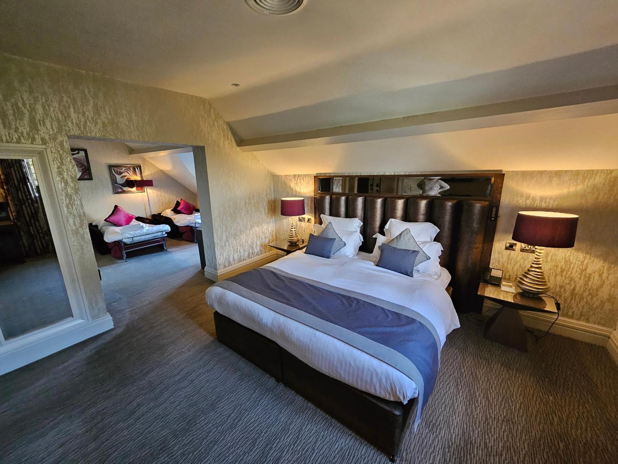 Grosvenor Pulford Hotel & Spa Eksteriør billede
